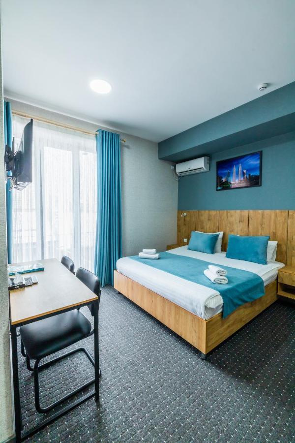 Bobur Hotel Tashkent Exterior foto